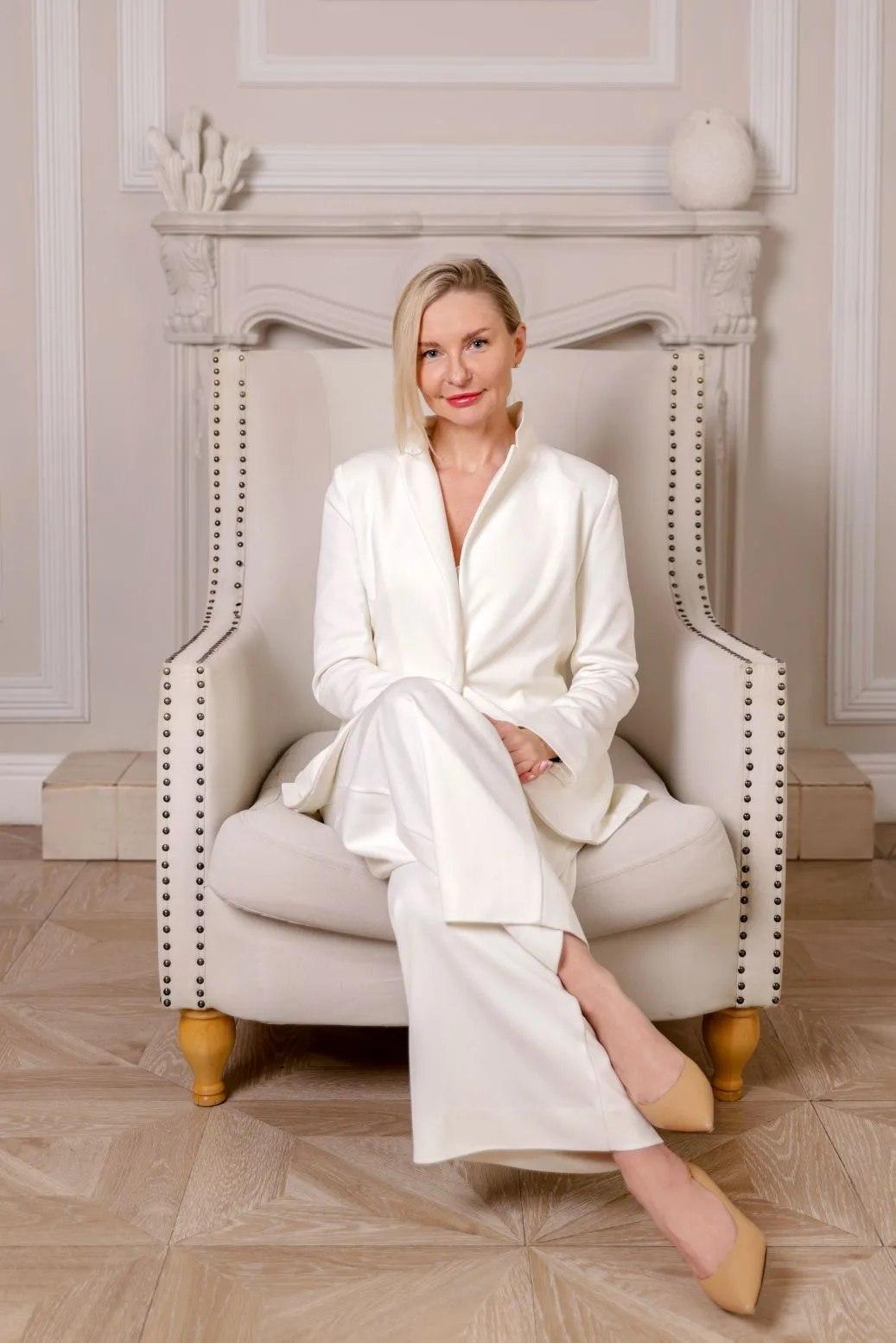 От жизни в селе до школы этикета в Москве: история Ольги Бенуа