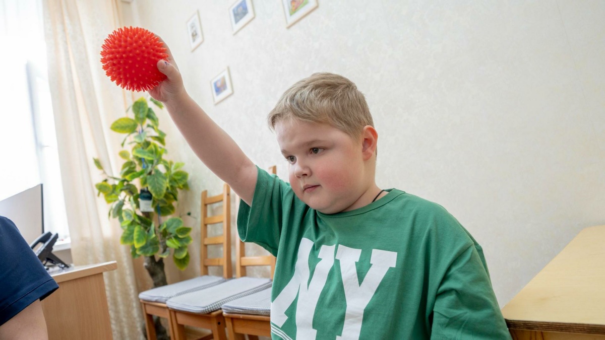 Девятилетний Максим из Нижнего Тагила ищет родителей с помощью врачей