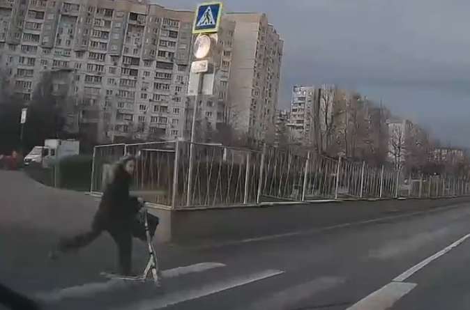 Водитель ответит за наезд на самокат: разбор ДТП с подростком в Перми