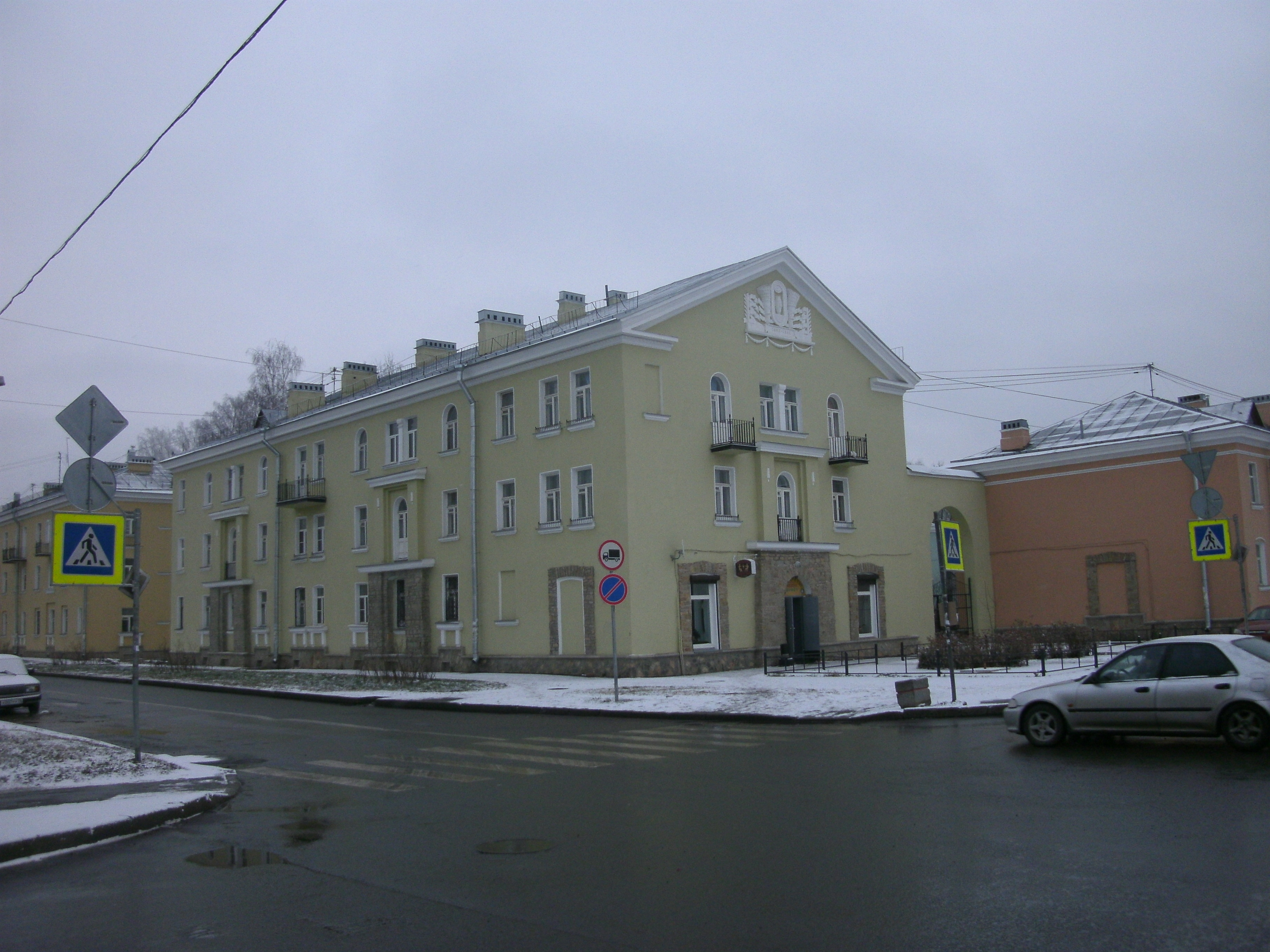 Металлострой, Железнодорожная 5;1.JPG
