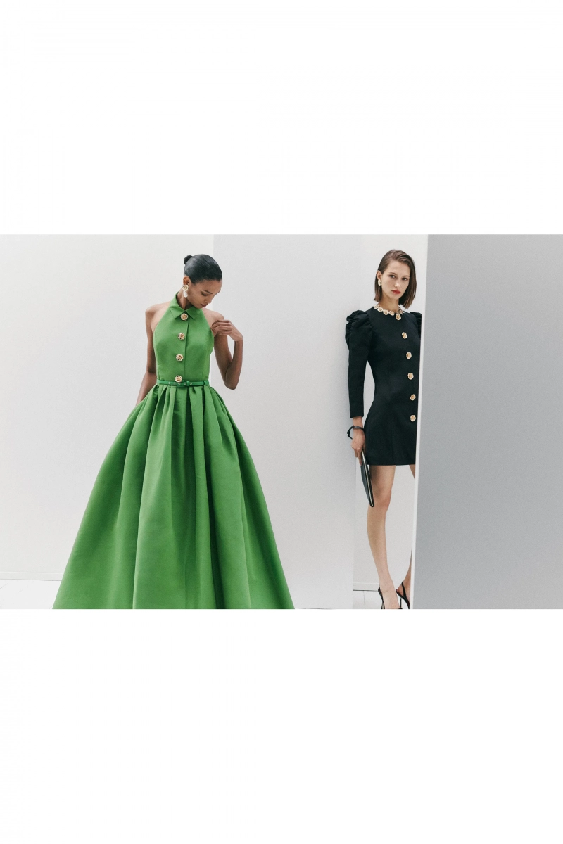 00032-carolina-herrera-prefall-2026-credit-brand.webp