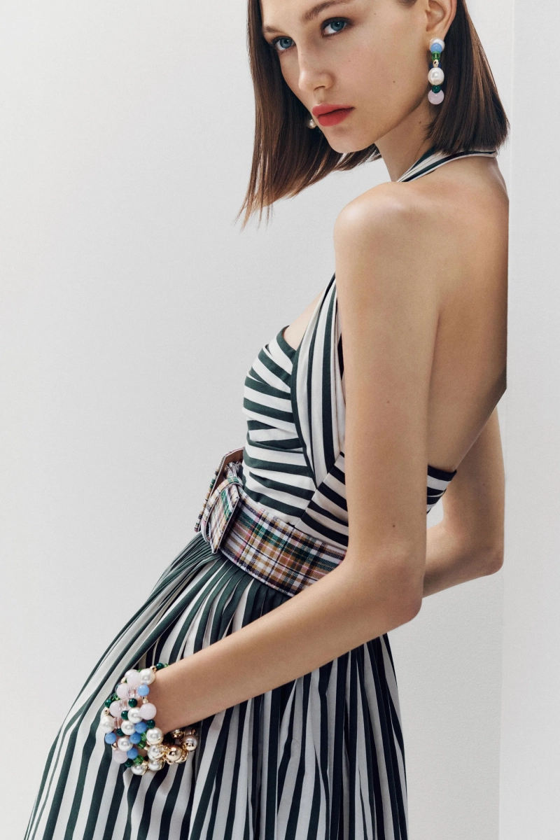 00005-carolina-herrera-prefall-2026-credit-brand.webp