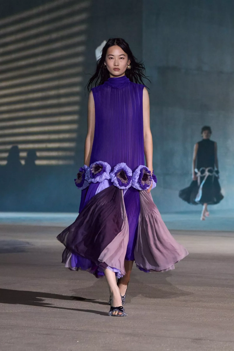 Dior_Cruise_2027_look_2_7effe6ab15.webp