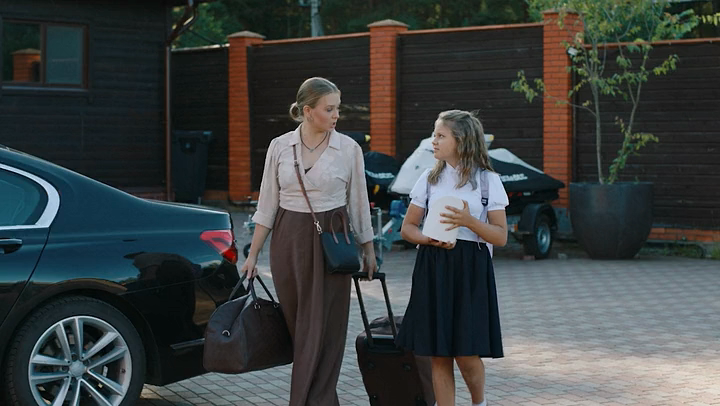 Под.ударом.S01E01.WEB-DLRip.x264.seleZen.mkv_20260517_185926.190.png