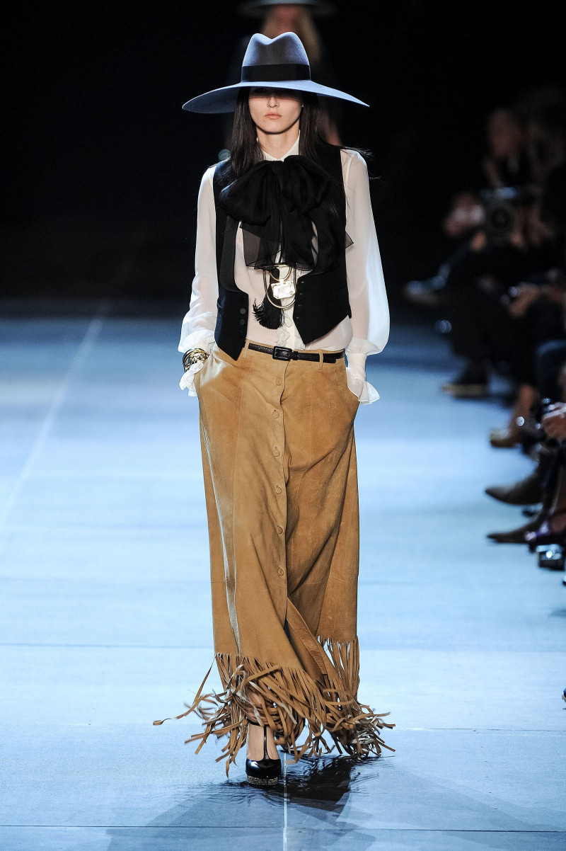 saint_laurent_wss13_100-resp2400v.jpg