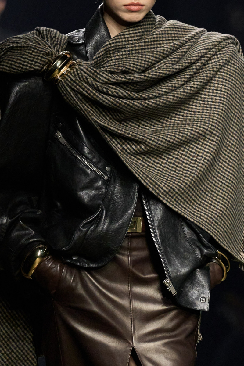 00069-saint-laurent-fall-2023-ready-to-wear-details-credit-gorunway.jpg