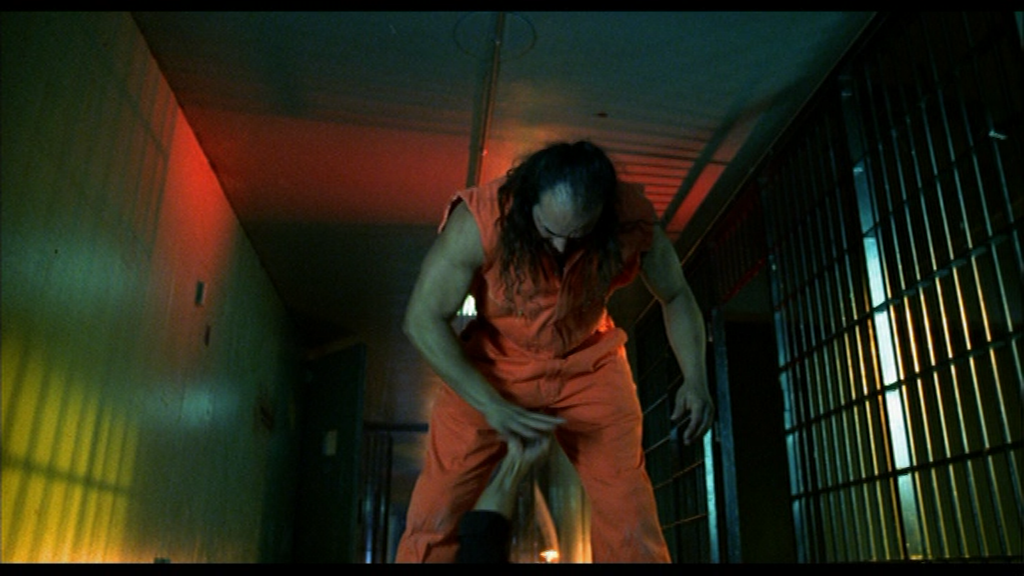 Timecop - The Berlin Decision (2003)_DVDRemux_.mkv_snapshot_00.35.37.280.png