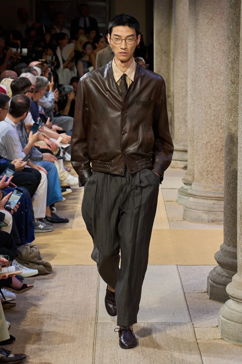 00060-giorgio-armani-spring-2027-menswear-credit-gorunway.webp