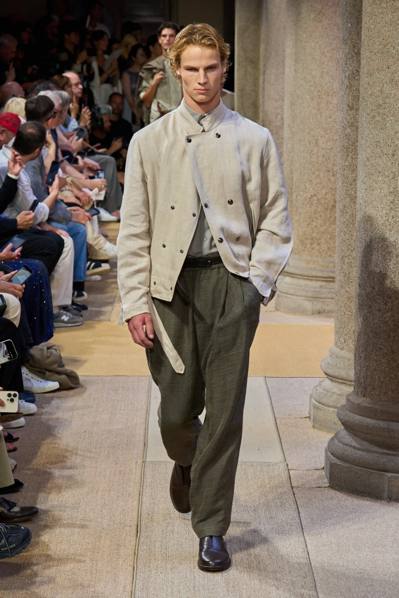 00036-giorgio-armani-spring-2027-menswear-credit-gorunway.webp