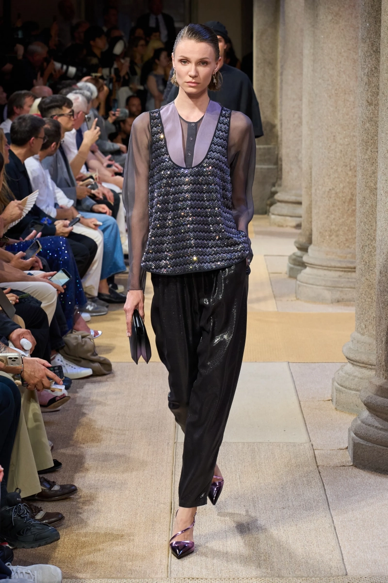 00145-giorgio-armani-spring-2027-menswear-credit-gorunway.webp