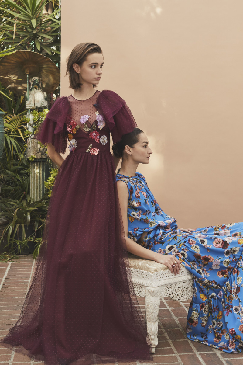 00010-monique-Lhuillier-fall-2019.jpg