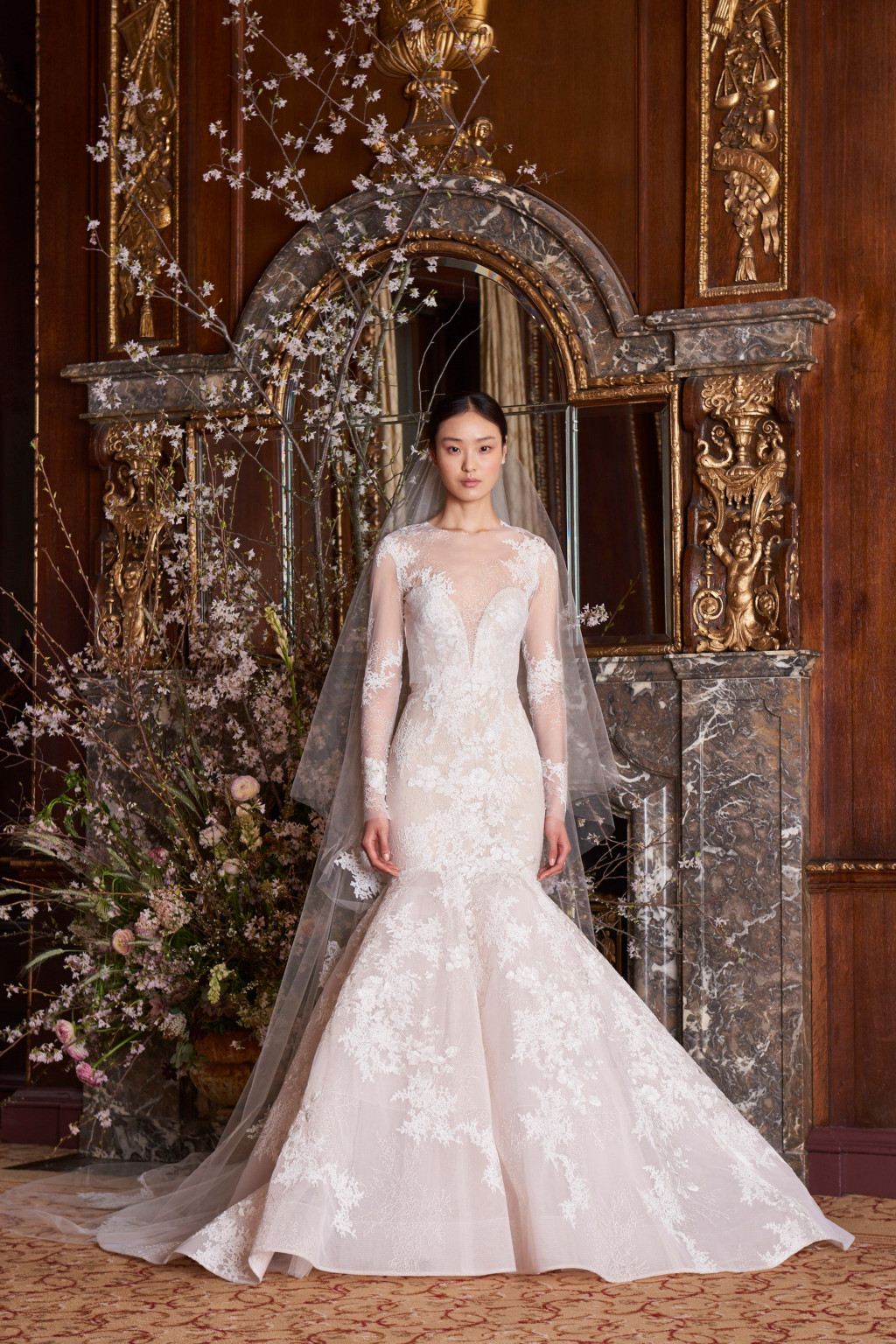007-MoniqueLhuillier_Spring_2019_Bridal_Look_7_Kaia.jpg
