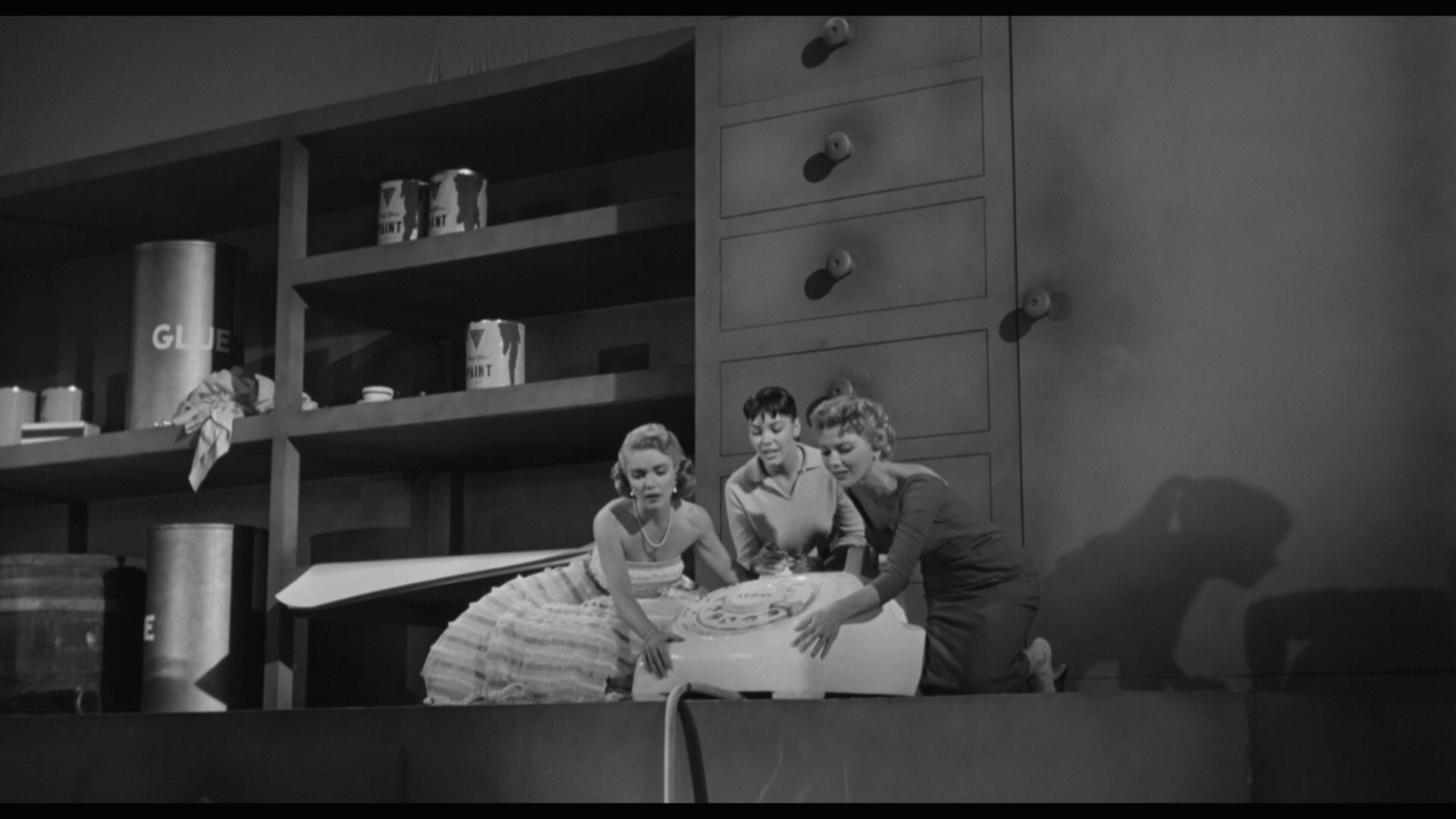 Attack.of.the.Puppet.People.1958.Shout.Factory.BDRemux.1080p.mkv_20260705_113210.917.png