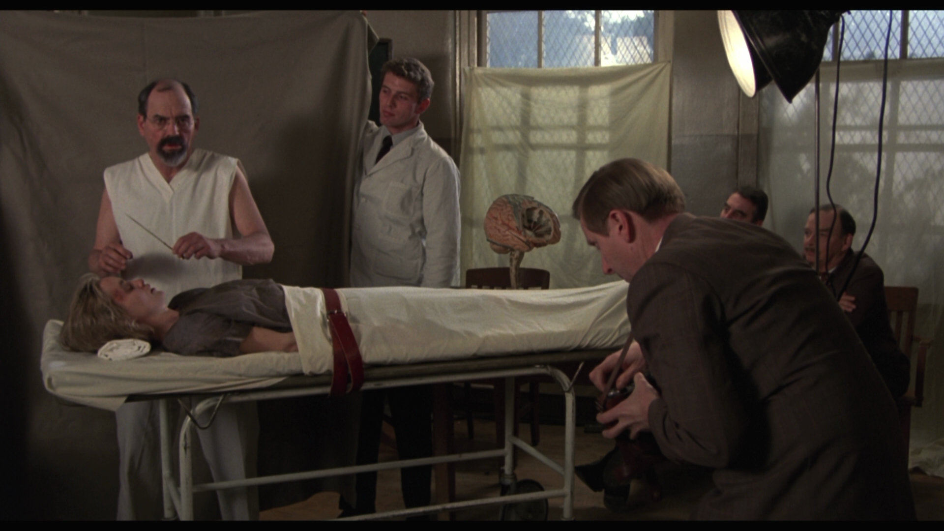 Frances.1982.Kino.Lorber.BDRemux.1080p.mkv_20260705_155639.955.png