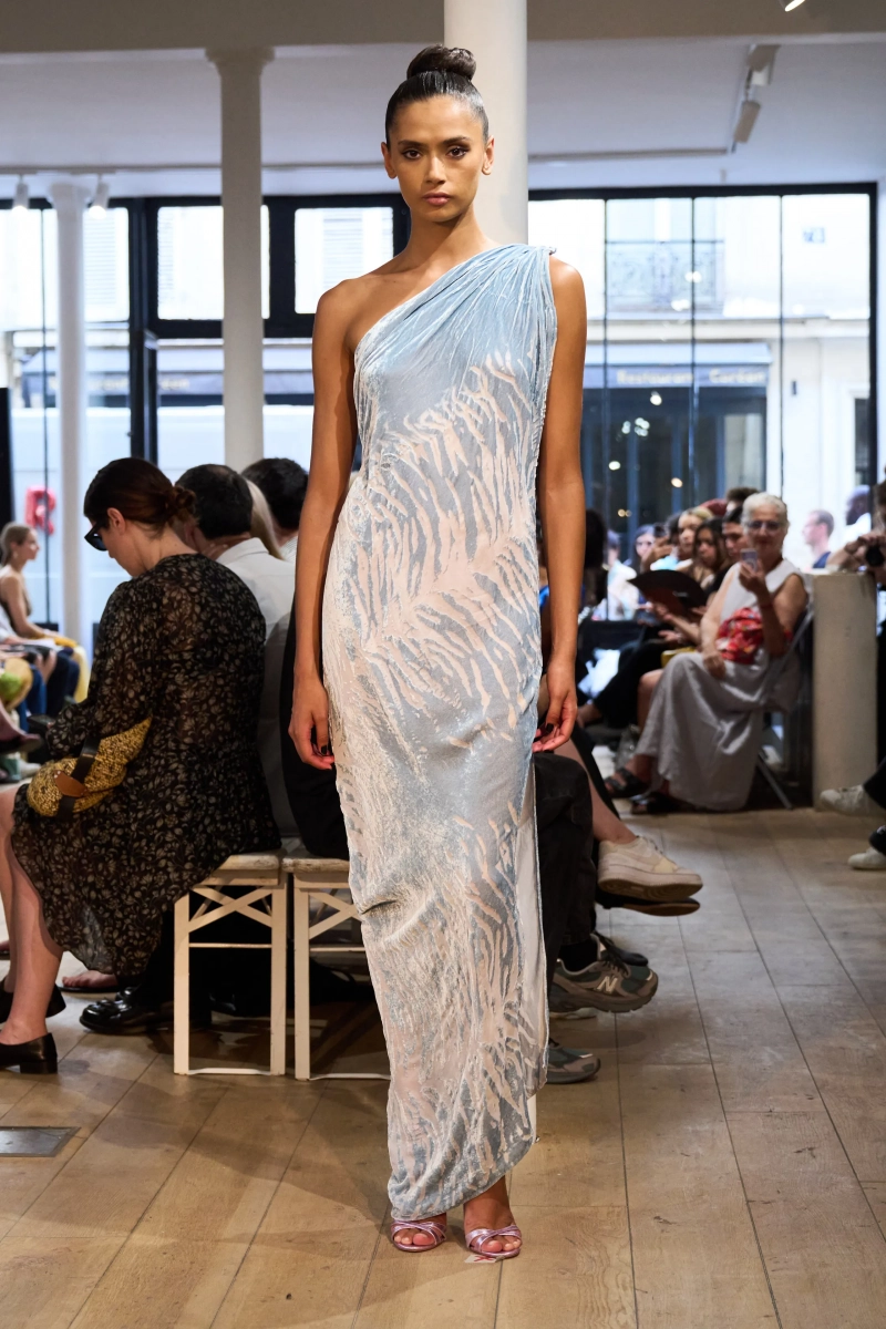 00024-ronald-van-der-kemp-fall-2026-couture-credit-gorunway.webp