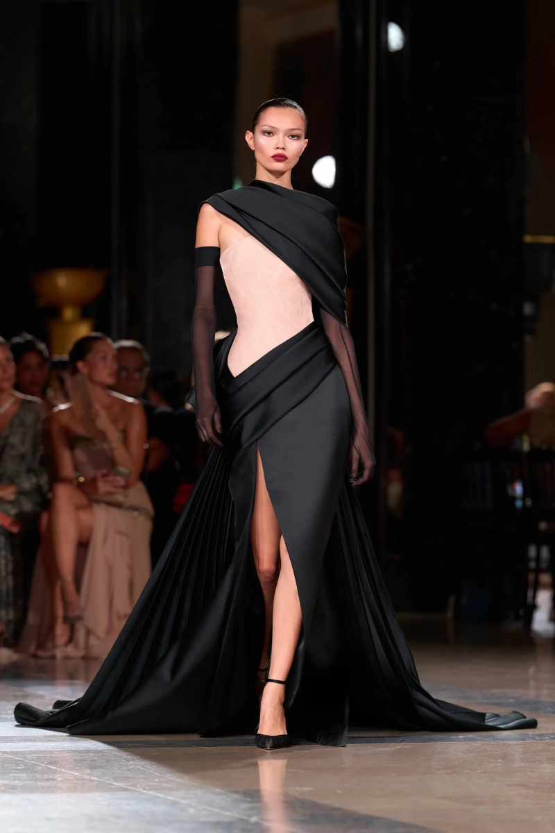 00012-elie-saab-fall-2026-couture-credit-gorunway.webp