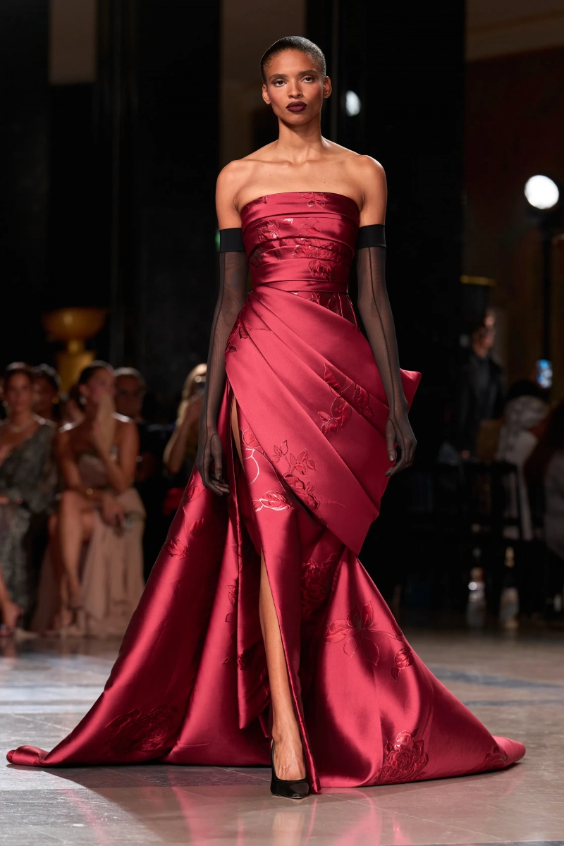 00007-elie-saab-fall-2026-couture-credit-gorunway.webp