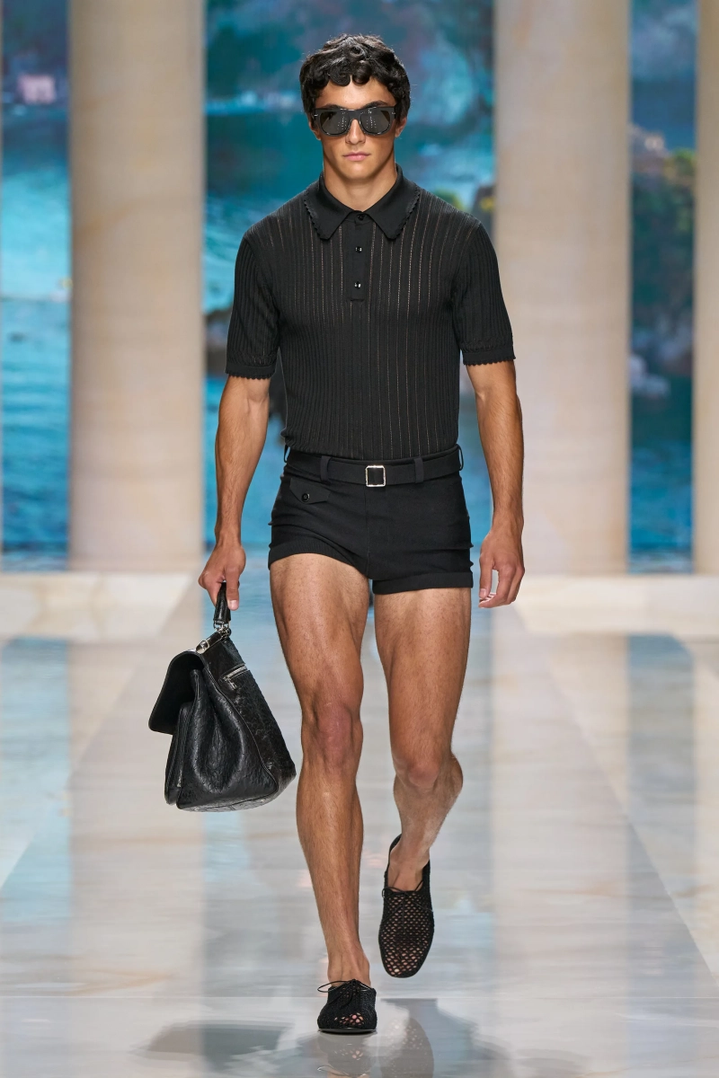 00002-dolce-and-gabbana-spring-2027-menswear-credit-gorunway.webp