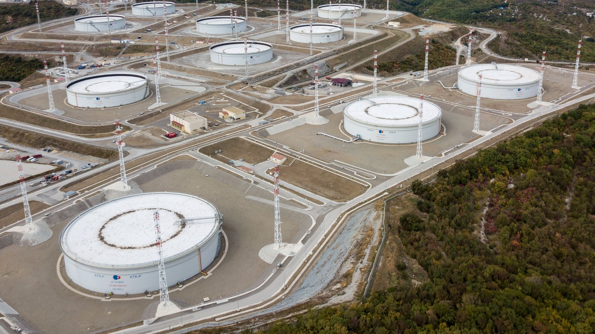 Казтрансойл увеличил на 40% отгрузку нефти в систему КТК