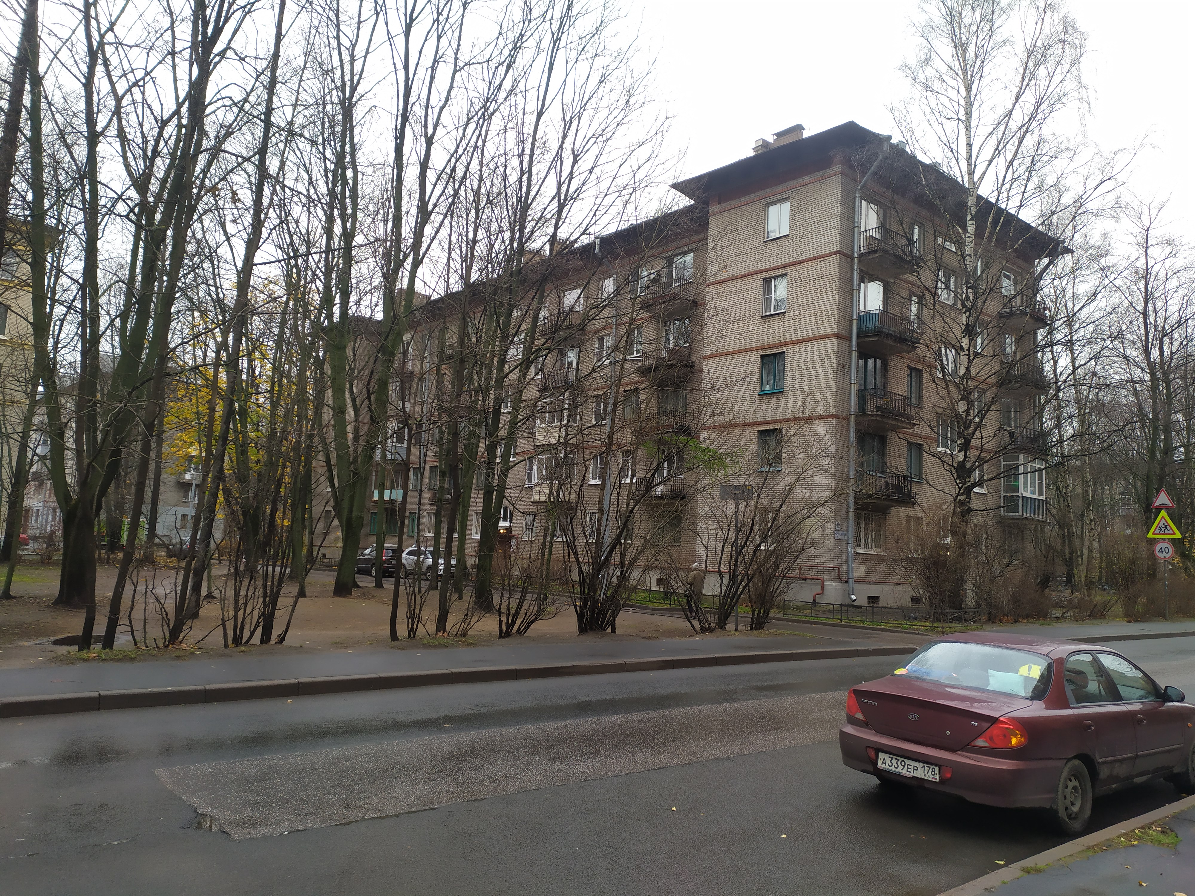 Дрезденская 10к1_2.JPG