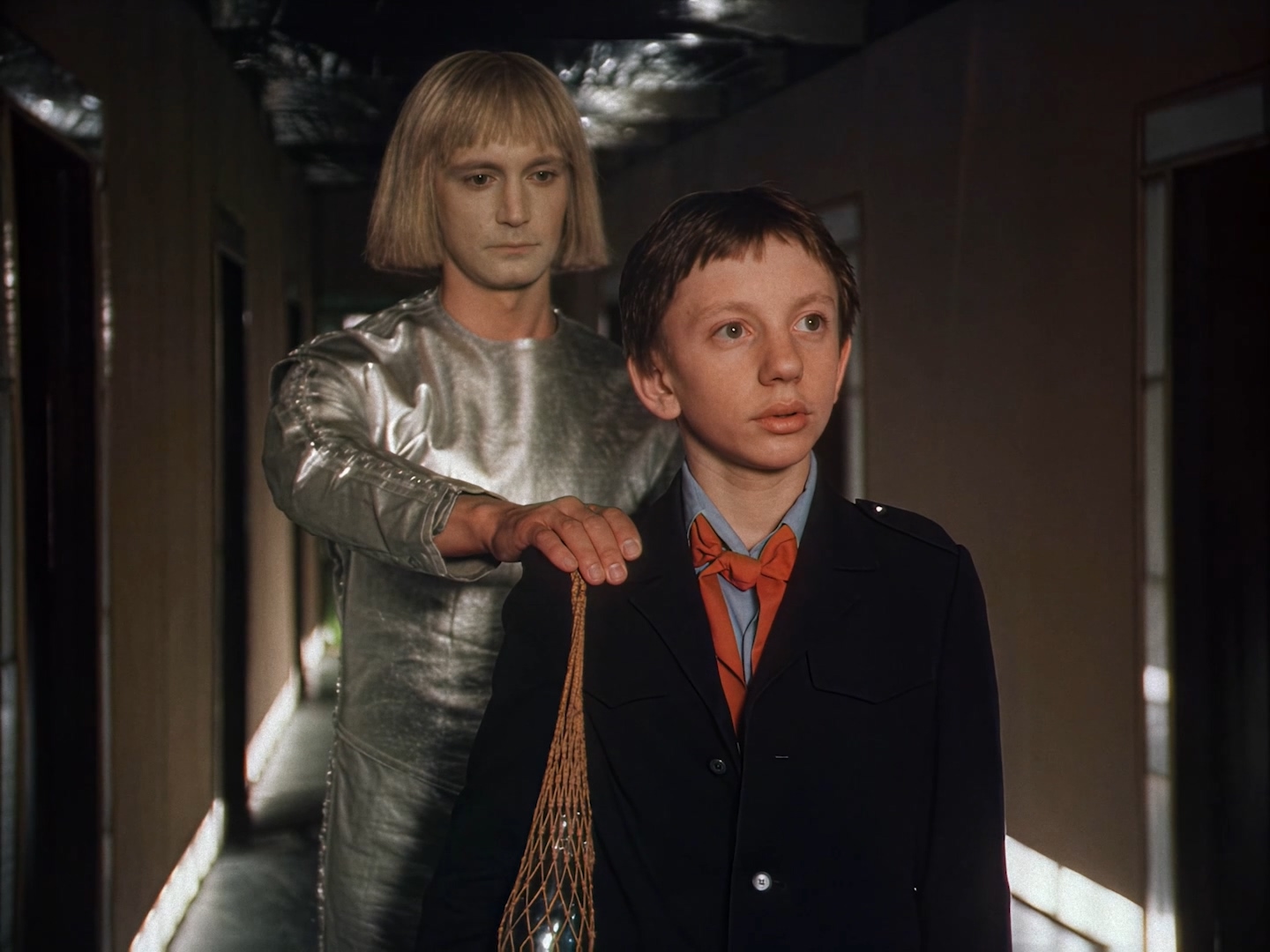 Гостья из будущего 1 серия.1984.DVD_1080p_slp_iris1.mkv_20260722_234114.853.jpg
