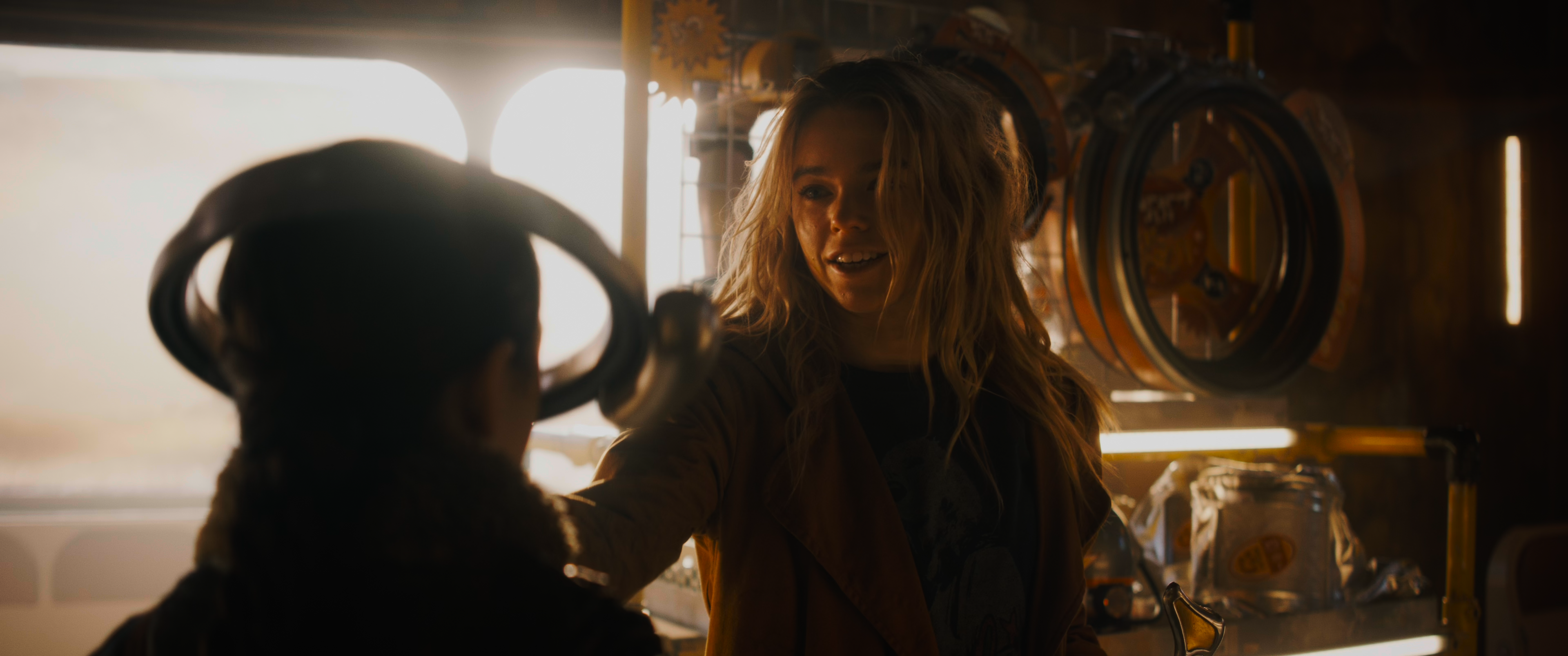 Supergirl.2026.WEB-DL.2160p.HDR.NNMClub.mkv_snapshot_00.32.23.275.png