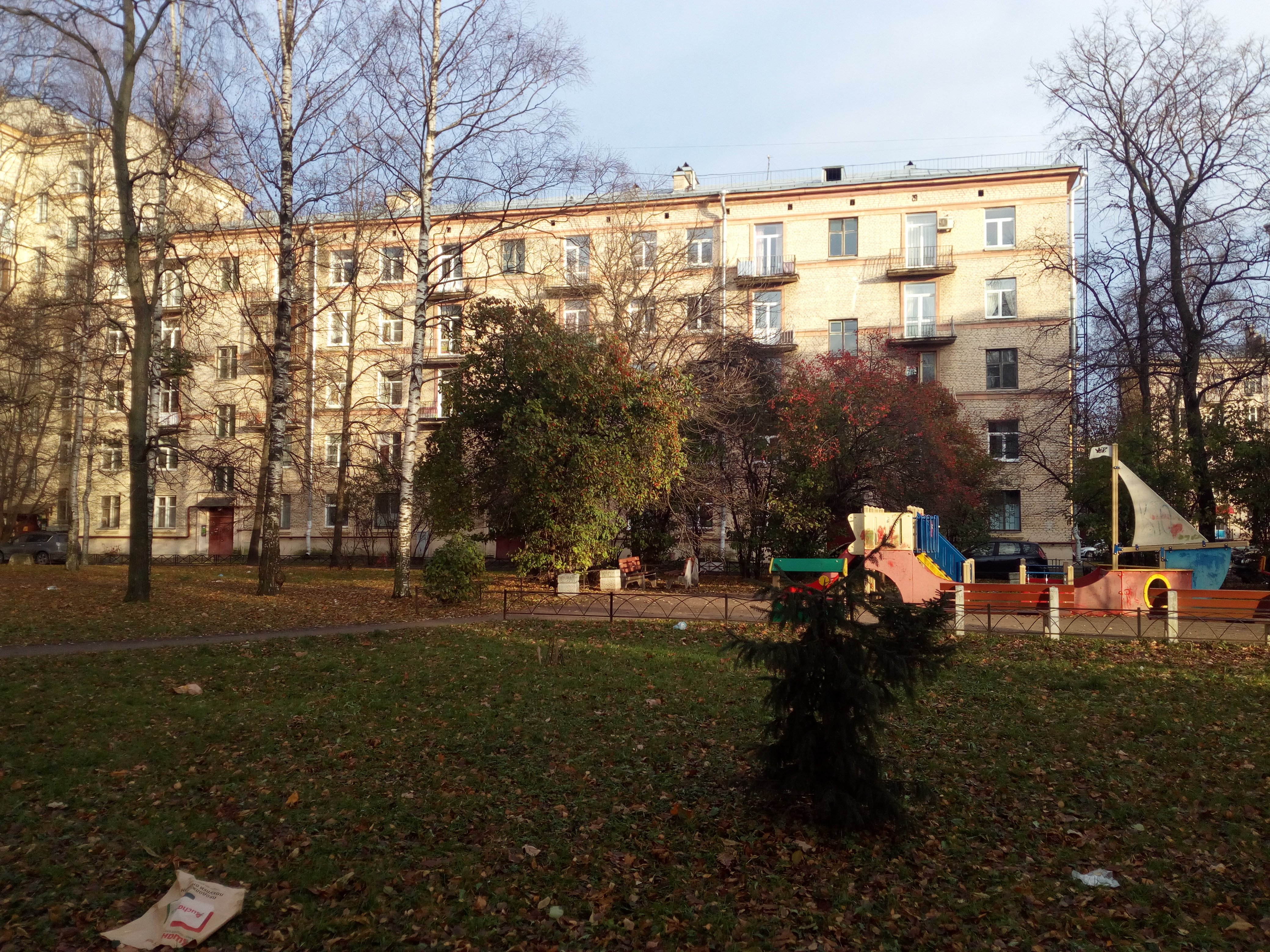 Ленсовета 17_2.jpg