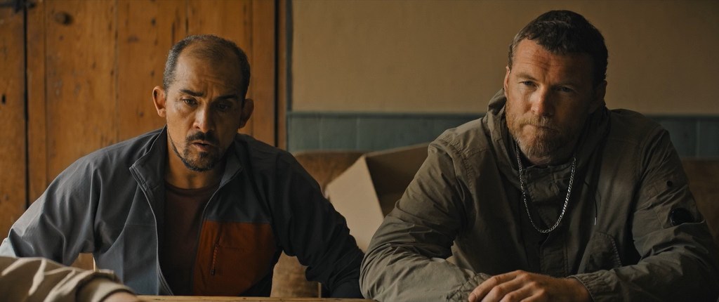 Fuze.2025.D.BDRip-AVC.mkv_snapshot_00.56.27.092.jpg