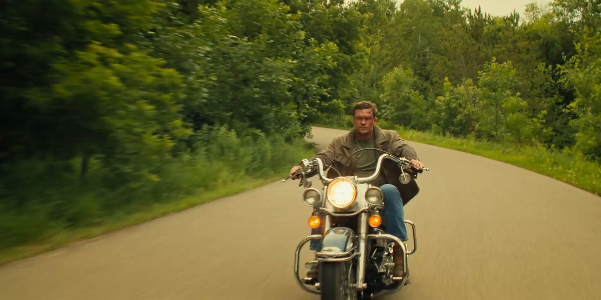 Reacher.S04E01.1080p.Kerob-0006.jpg