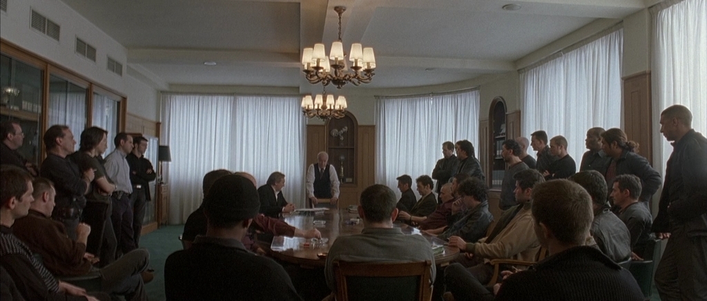 Набережная Орфевр 36.2004.BDRip AVC msltel.mkv_snapshot_00.13.54.472.jpg