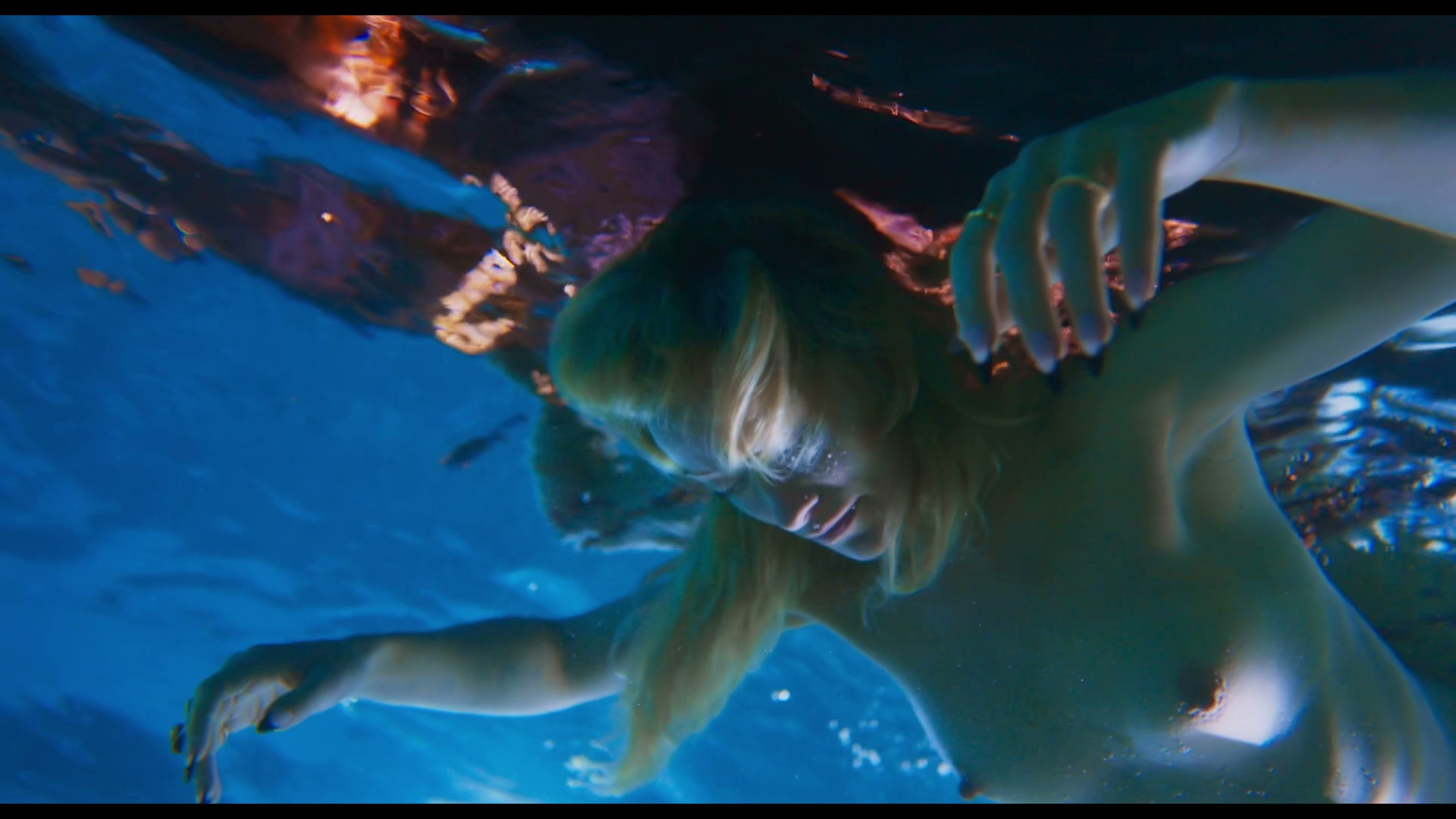 Olivia Wild_I Want Your Sex.mp4_20260903_063537.321.jpg