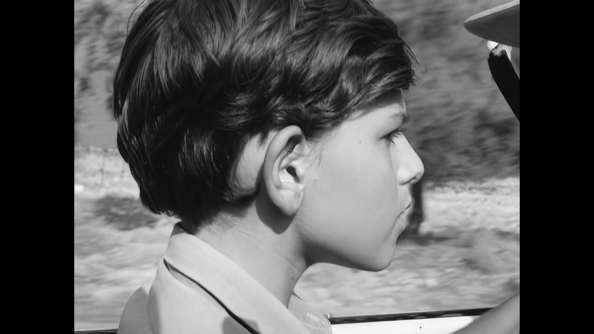 cap_O mikros drapetis (1968).1080p_010155_11.png