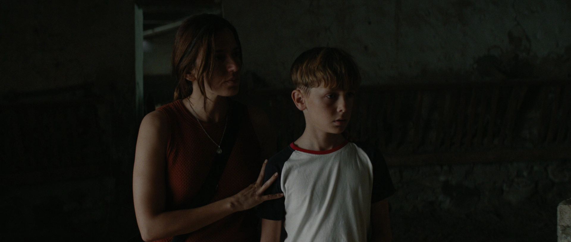 Caminando con el diablo (2026) [Bluray 1080p][Esp]_01_02_58_00_377.jpg