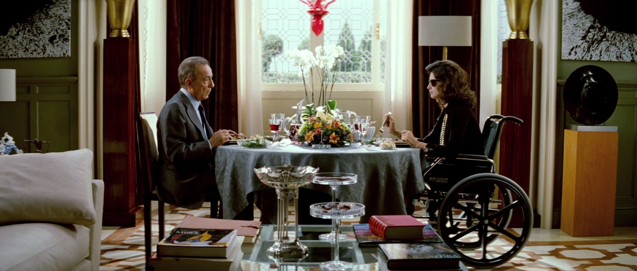 Разомкнутые объятия.2009.BDRip 720p msltel.mkv_snapshot_01.11.32.667.jpg