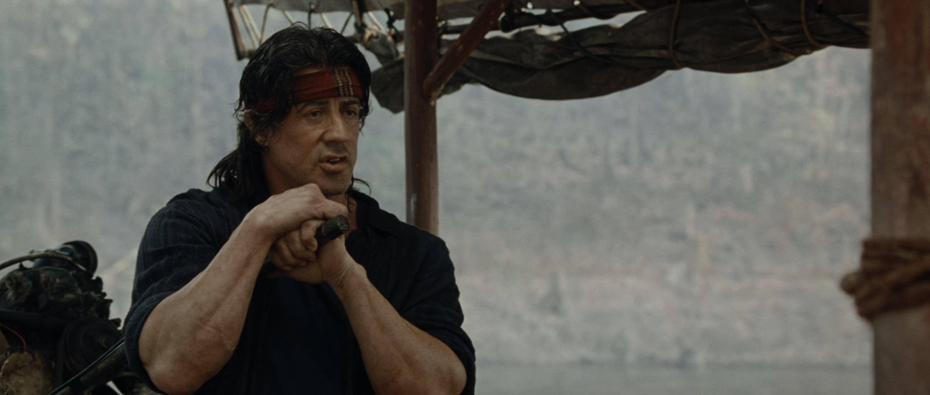 Рэмбо IV  Rambo (2008) UHD BDRip 2160p [4K, HDR10, 10-bit].mkv_snapshot_00.16.18.715.jpg