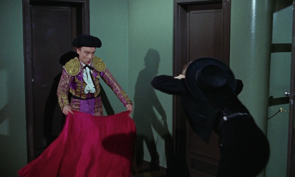 Так держать, продолжаем круиз.1962.BDRip AVC msltel.mkv_snapshot_00.33.24.660.jpg