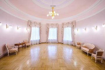Розовый зал