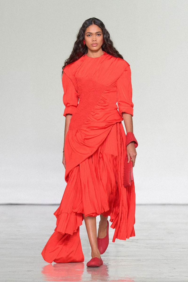 Bottega-Veneta-Spring-Summer-2027-Runway-Magazine-55.jpg