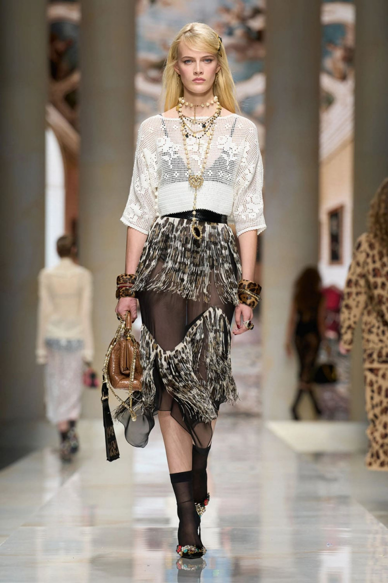 Dolce-Gabbana-Spring-Summer-2027-Runway-Magazine-72.jpg