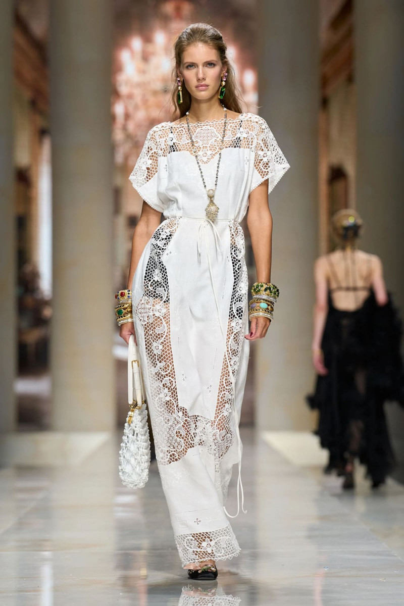 Dolce-Gabbana-Spring-Summer-2027-Runway-Magazine-78.jpg