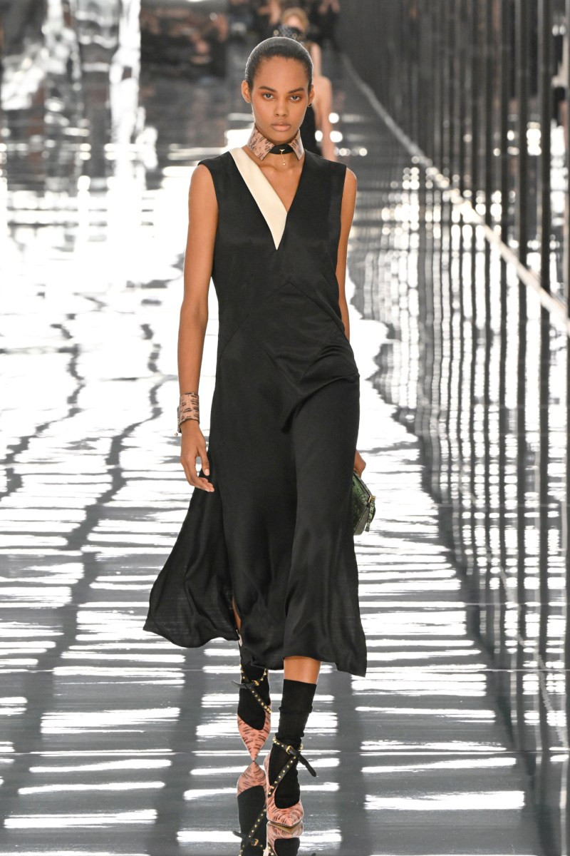 fendi-ss27-rtw-mfw-r-gg-0482.jpg