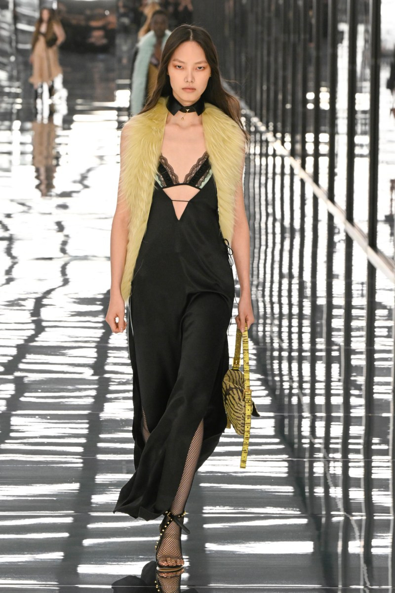 fendi-ss27-rtw-mfw-r-gg-0168.jpg