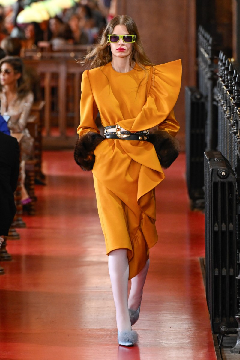 valentino-spring-27-rtw-pfw-r-gg-034.jpeg
