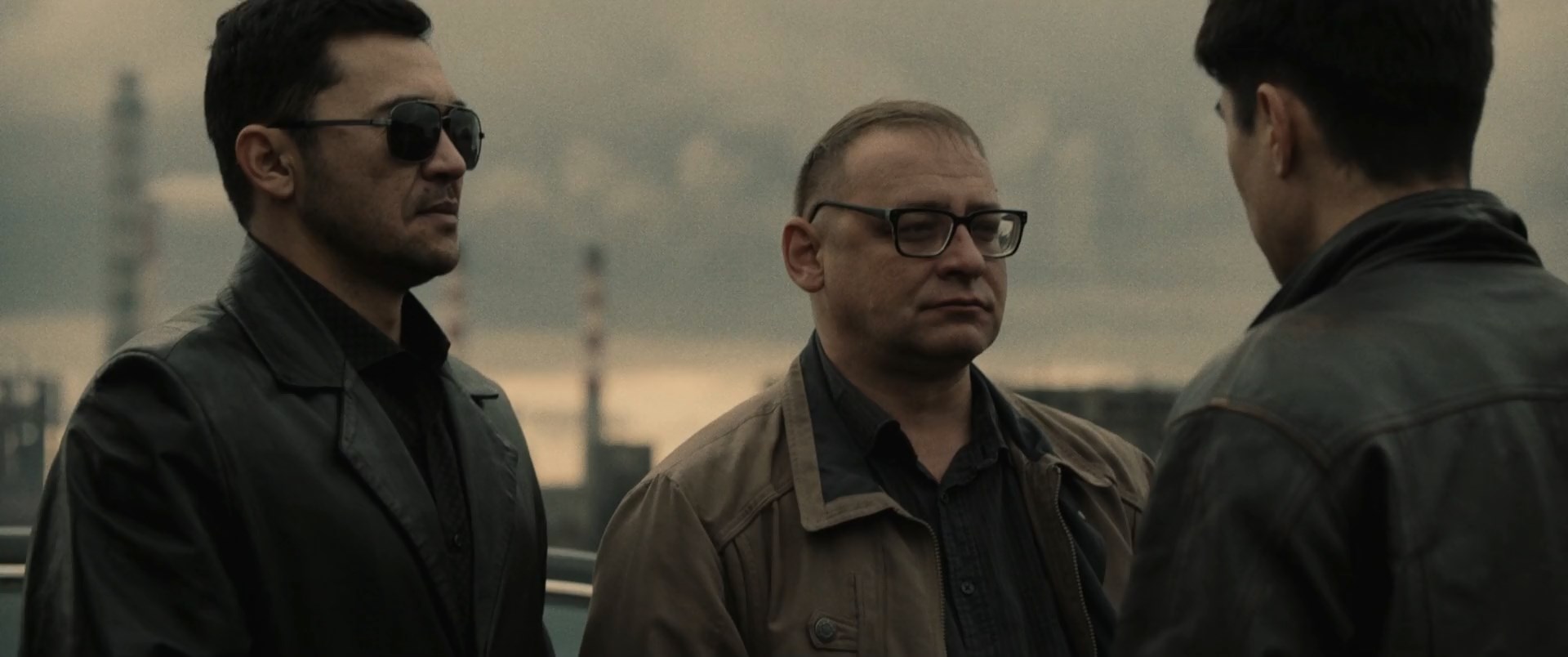 Nulevye.2024.WEB-DL.1080p.ExKinoRay.mkv_snapshot_00.46.03.995.jpg