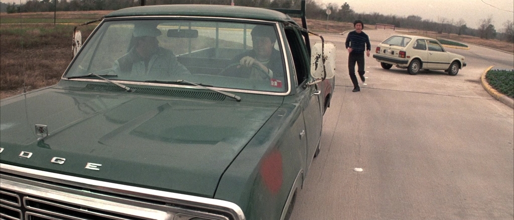 Моли о смерти.1985.Unrated.BDRip AVC msltel.mkv_snapshot_00.49.08.779.jpg