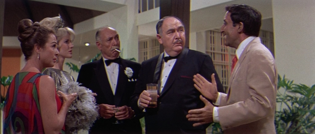 Вечеринка.1968.BDRip AVC msltel.mkv_snapshot_00.17.59.894.jpg